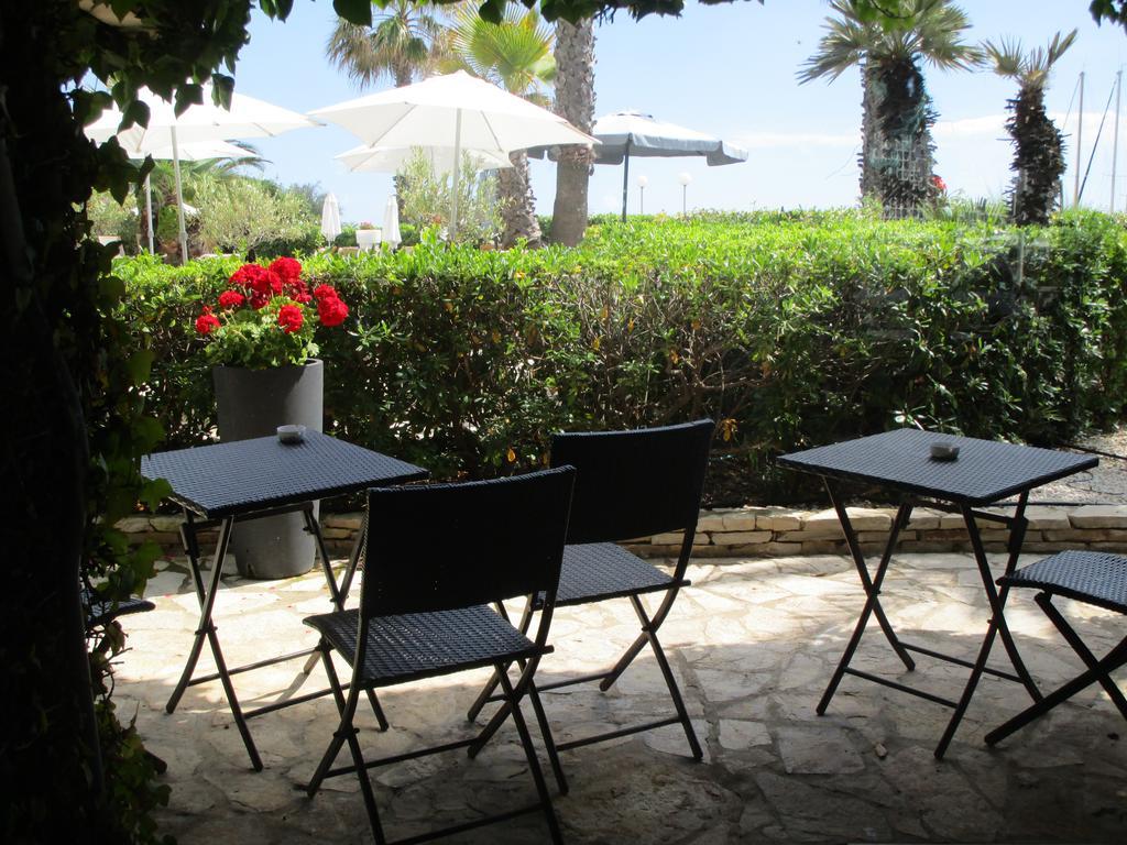 Hotel Azur Bord De Mer La Grande-Motte Esterno foto