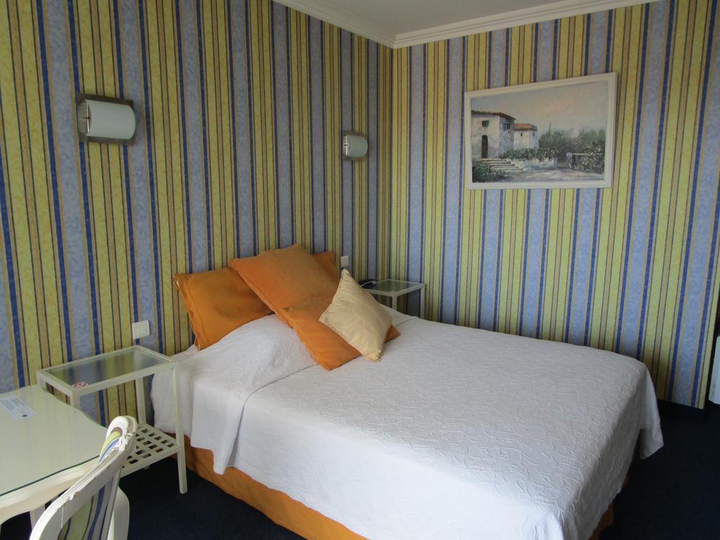 Hotel Azur Bord De Mer La Grande-Motte Esterno foto